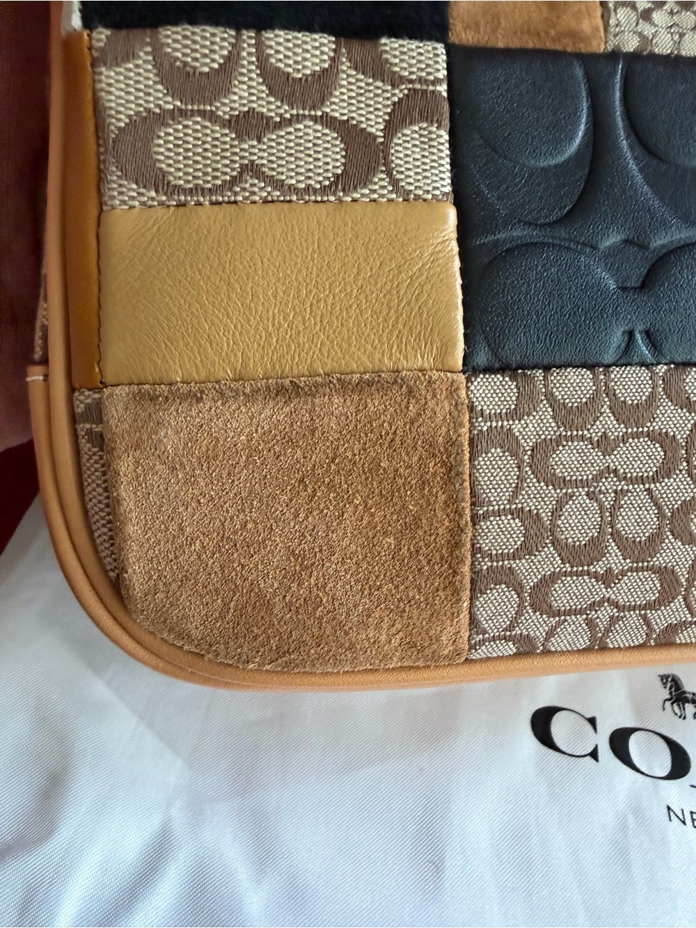 Coach Plaza 25 With Patchwork - Picture 9 of 12